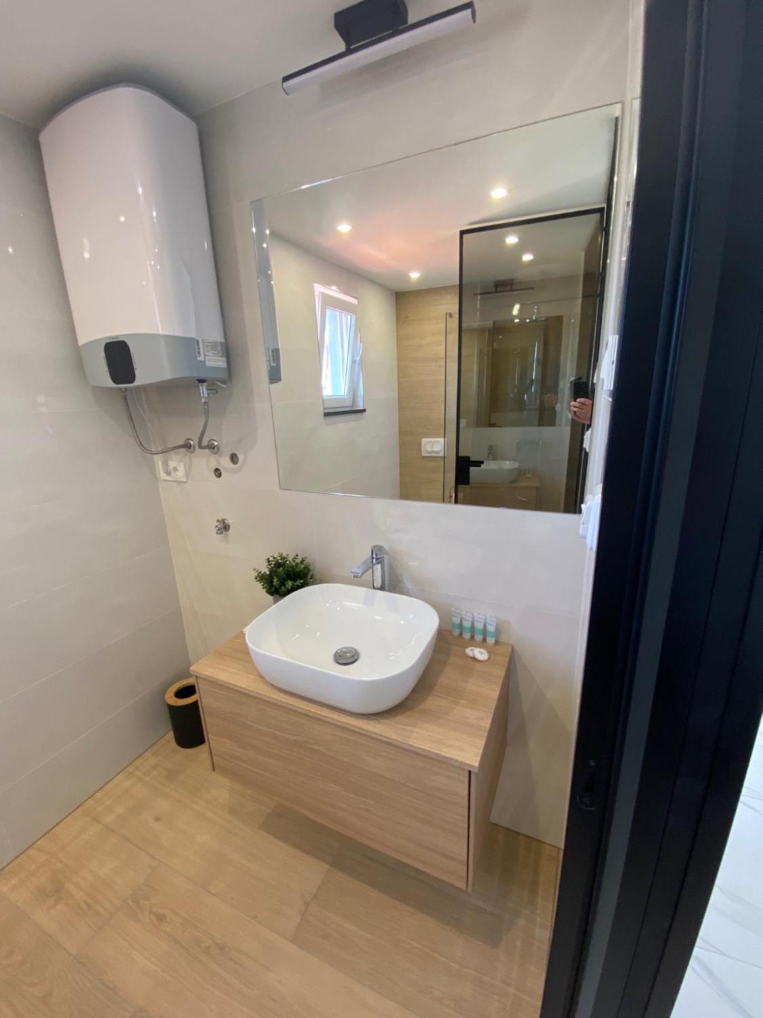 Guest House Ana Residence Zadar Exterior photo